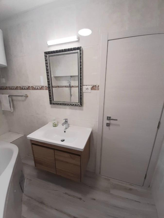 Apartments Desiree Sutivan Εξωτερικό φωτογραφία